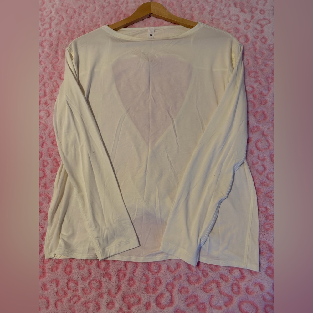 Lululemon Athletica Cream Long Sleeve Tee
Size: 4 - Picture 5 of 10